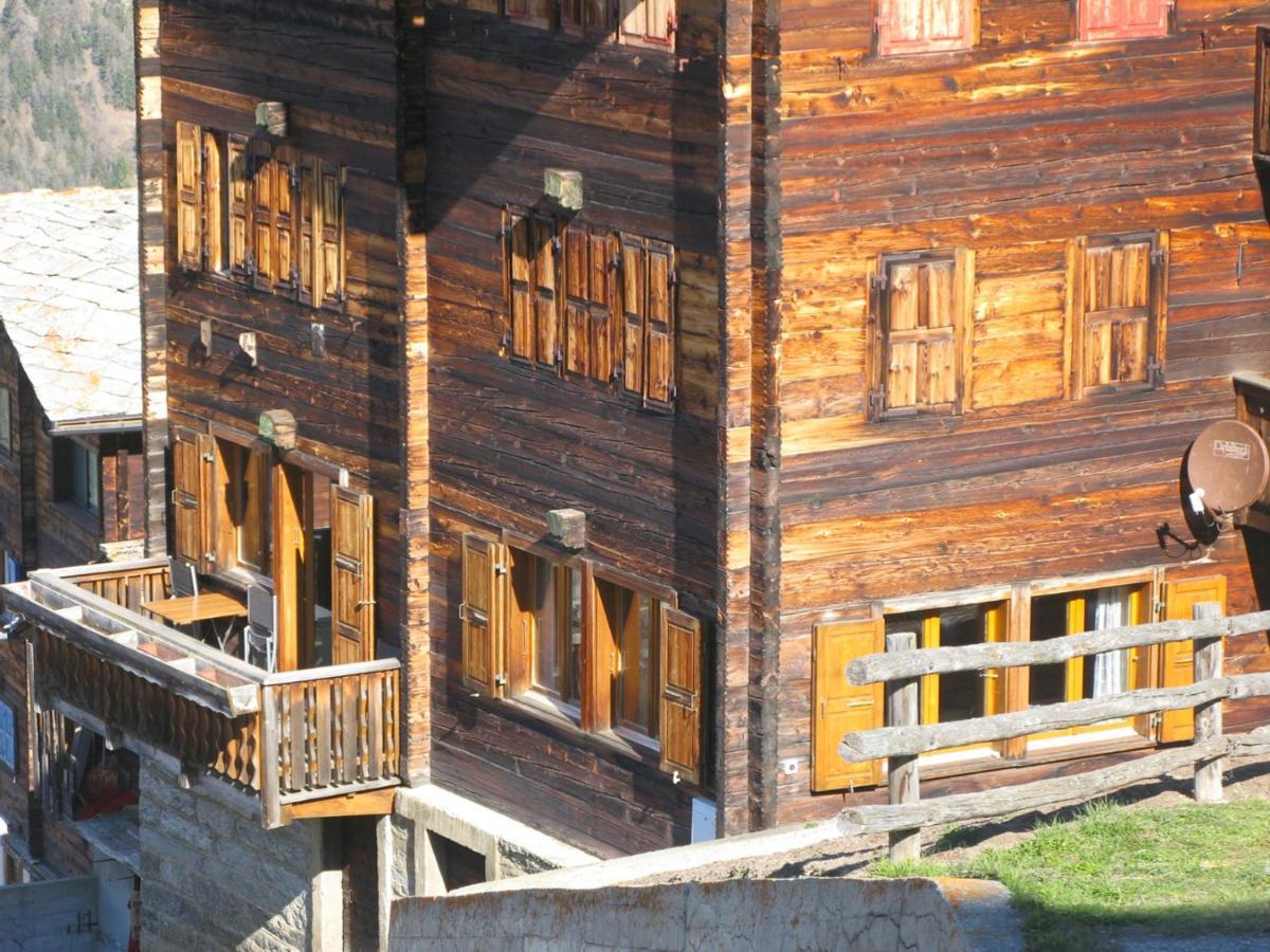 Apartment Alpia 26 - Zwei Zimmerwohnung In Traditionellem Walliser Haus Gasenried