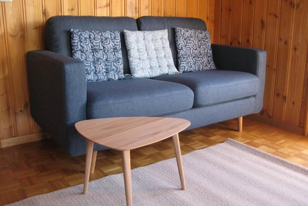 Apartment Alpia 26 - Zwei Zimmerwohnung In Traditionellem Walliser Haus *
